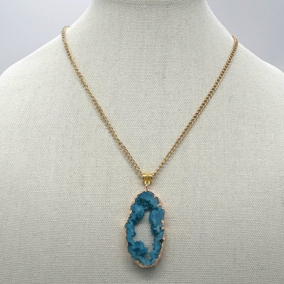 My Bead Emporium Jewelry - Necklace with blue natural quartz.